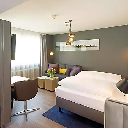 Lyskirchen Otel