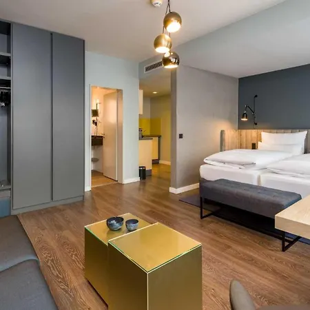 מלון Lyskirchen 4*